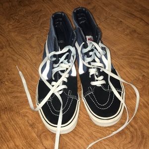 Navy/Black Vans sk8 hi